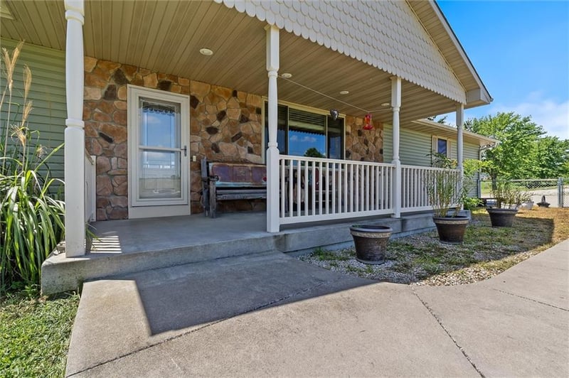 39803 K Hw, Richmond, MO 64085