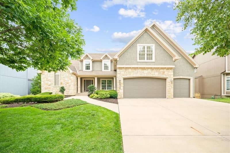 8322 Haven St, Lenexa, KS 66219