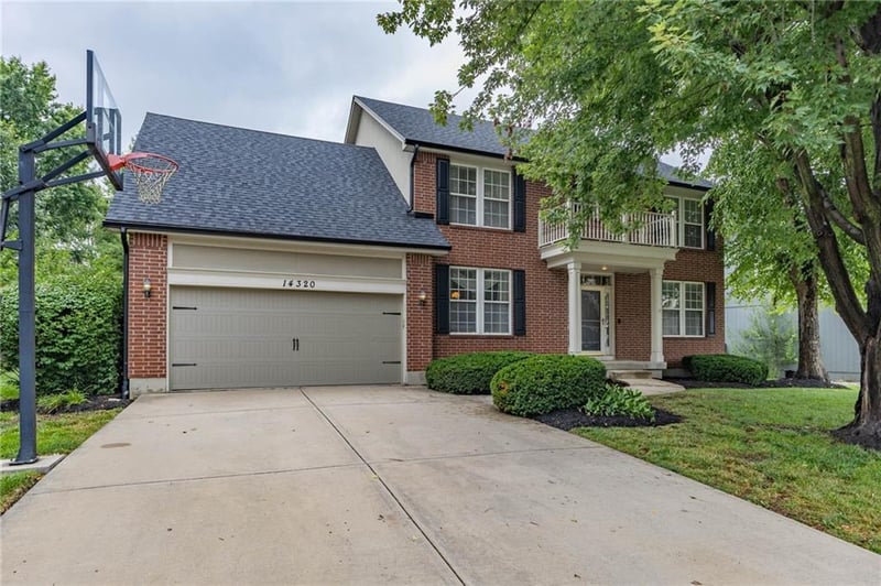 14320 Stearns St, Overland Park, KS 66221