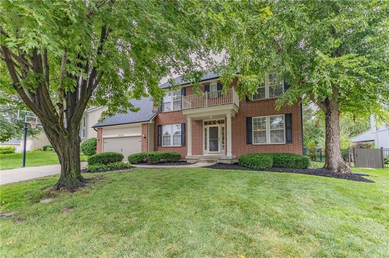 14320 Stearns St, Overland Park, KS 66221