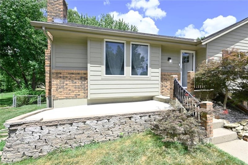 7320 78th St, Kansas City, MO 64152