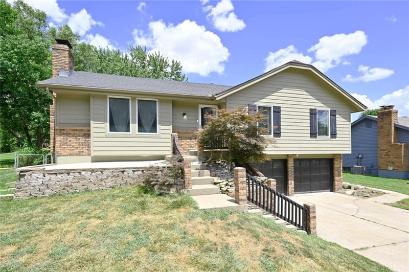 7320 78th St, Kansas City, MO 64152