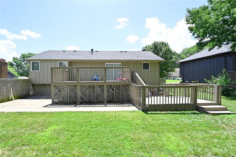 7320 78th St, Kansas City, MO 64152