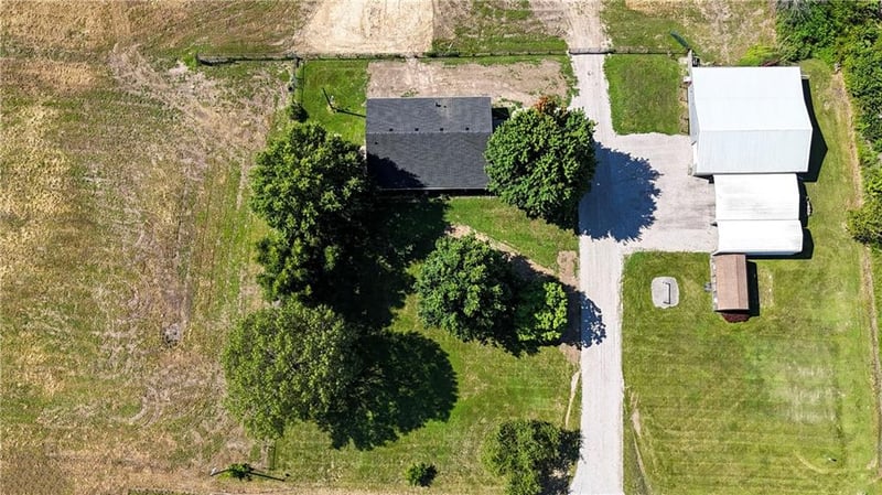 21001 307 St, Harrisonville, MO 64701