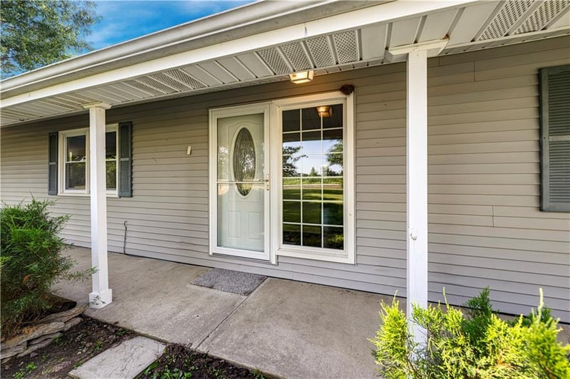 21001 307 St, Harrisonville, MO 64701