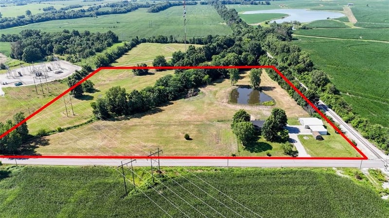 21001 307 St, Harrisonville, MO 64701