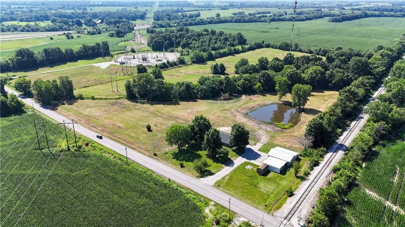 21001 307 St, Harrisonville, MO 64701