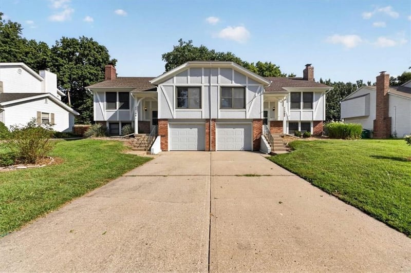 11202-11204 W 71st Ter, Shawnee, KS 66203