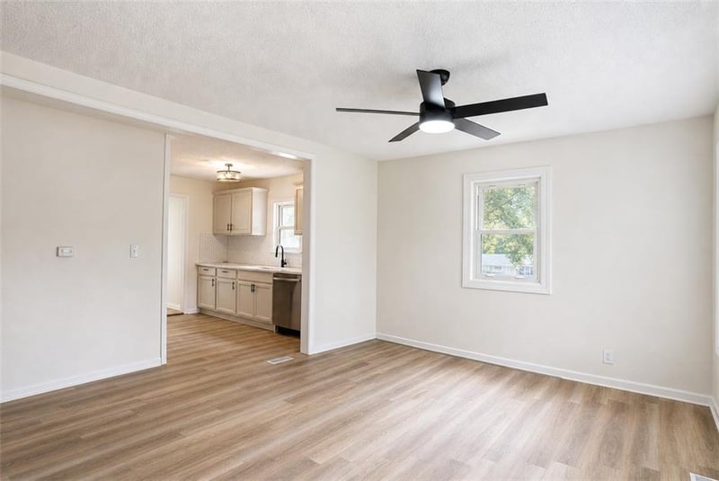 5239 Bristol Ave, Kansas City, MO 64119