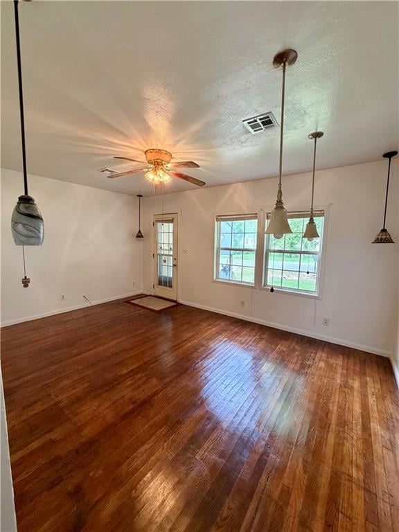 1900 Home Circle St, Coffeyville, KS 67337