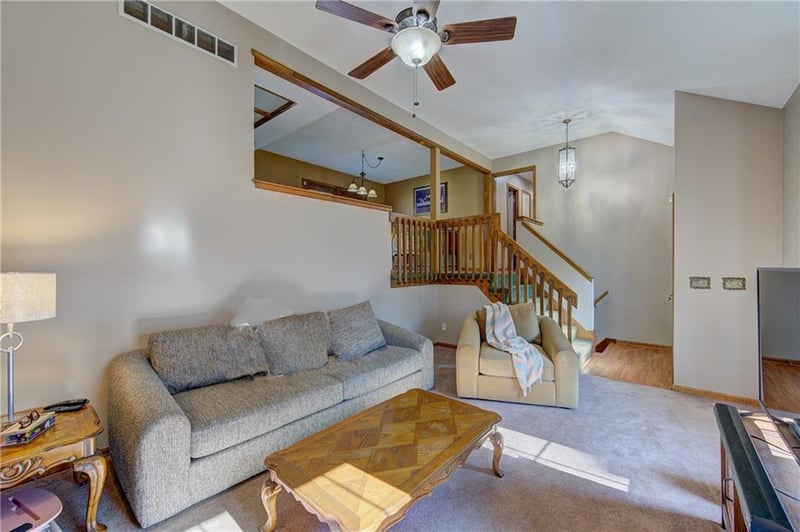 6804 Jason Smith Ct, Gladstone, MO 64118