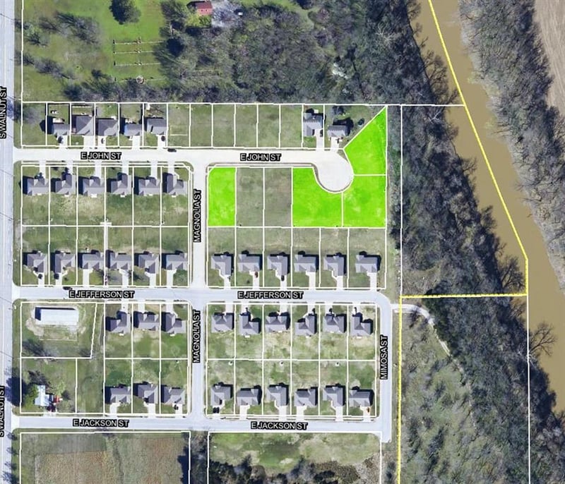 306 John St, Coffeyville, KS 67337