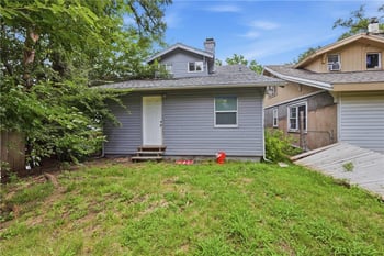 2404 Denver Ave, Kansas City, MO 64127