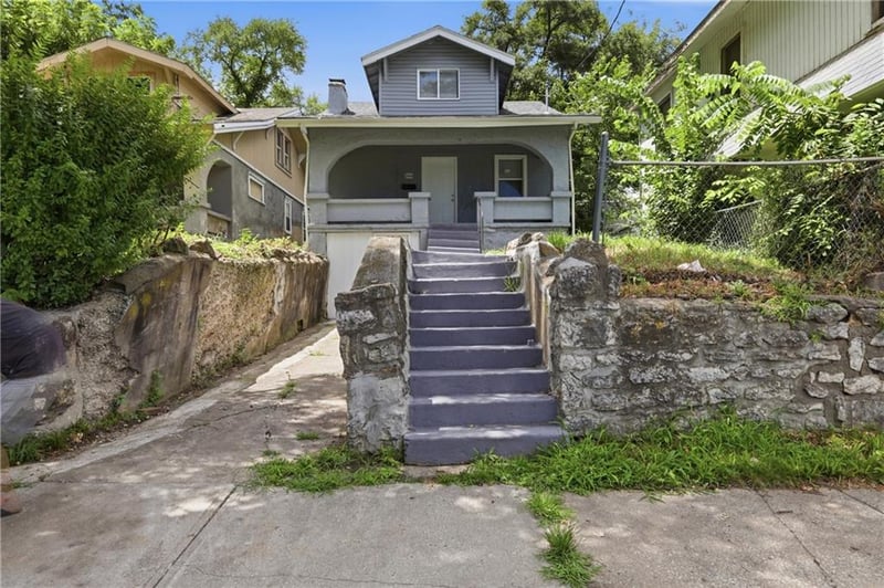 2404 Denver Ave, Kansas City, MO 64127