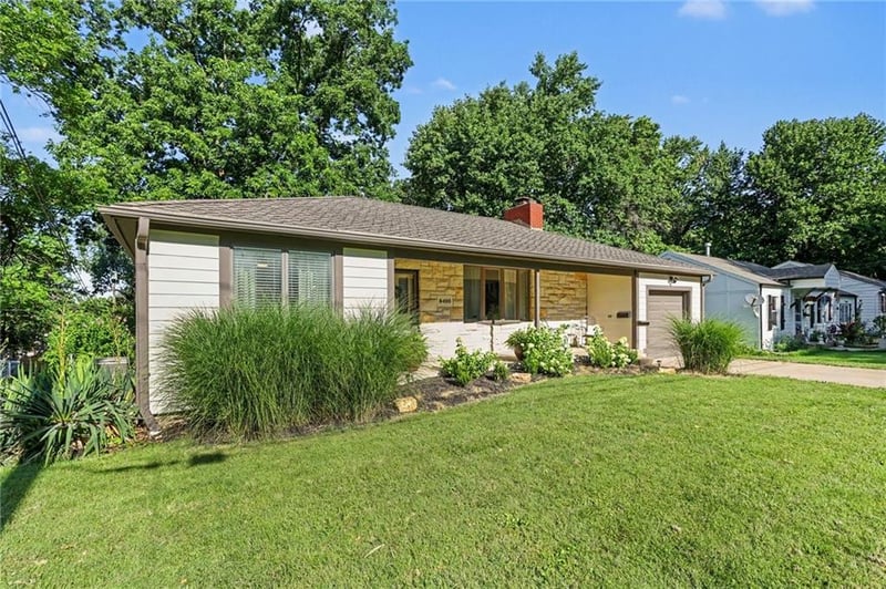 8400 Riggs St, Overland Park, KS 66212
