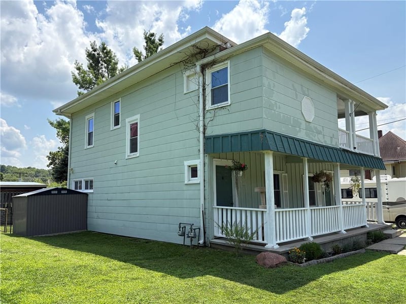 36155 Clark St, St Joseph, MO 64505