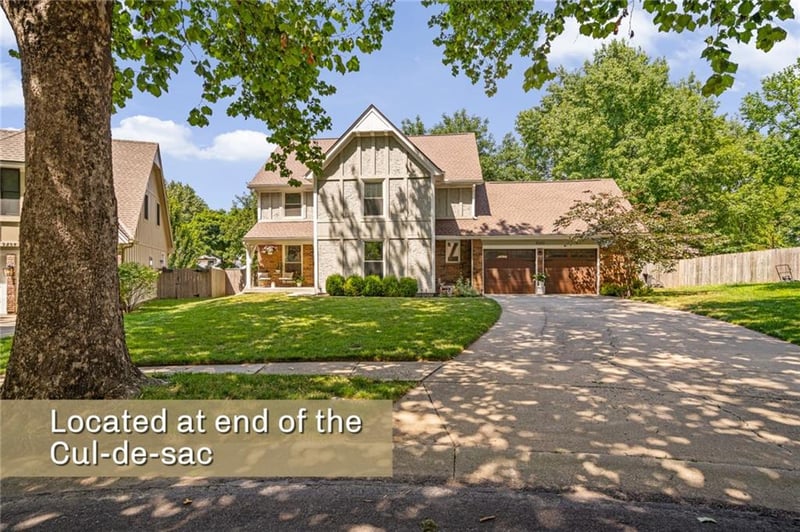 9202 W 112th Ter, Overland Park, KS 66210