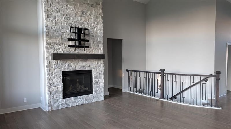 1205 Hampton Dr, Raymore, MO 64083