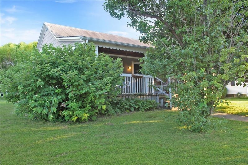 601 Broadway St, Higginsville, MO 64037