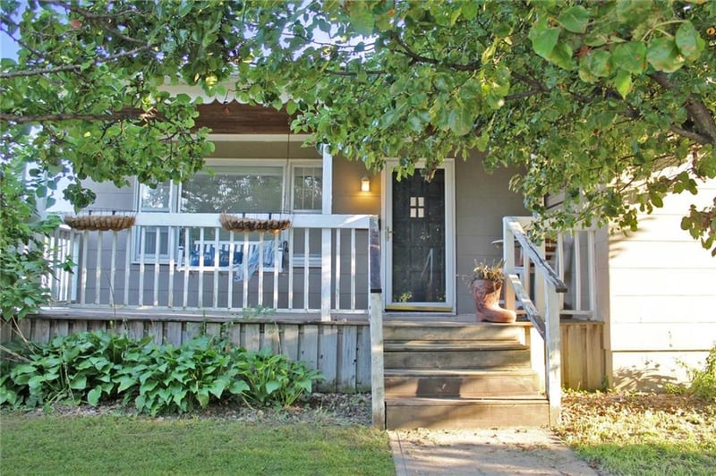 601 Broadway St, Higginsville, MO 64037