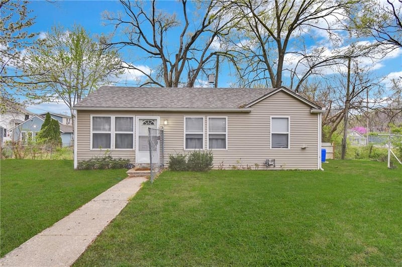 1610 Northern Blvd, Independence, MO 64052