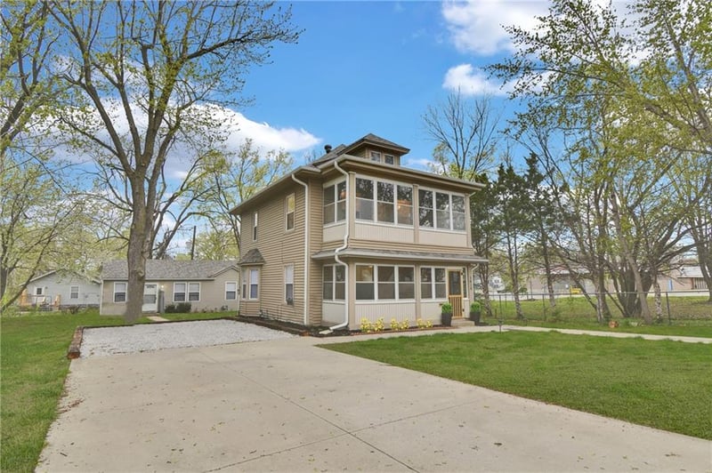 1610 Northern Blvd, Independence, MO 64052