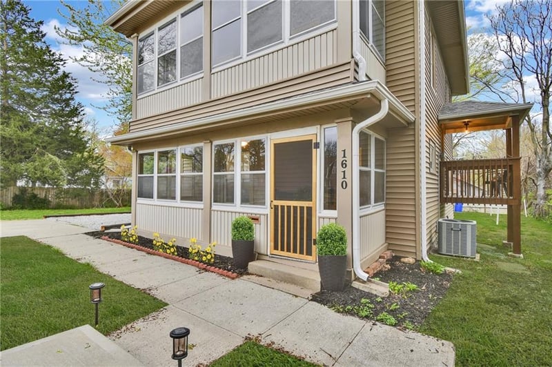 1610 Northern Blvd, Independence, MO 64052