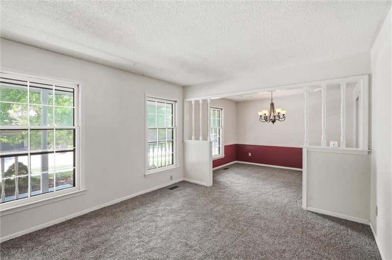 11942 Harrison Dr, Kansas City, MO 64146