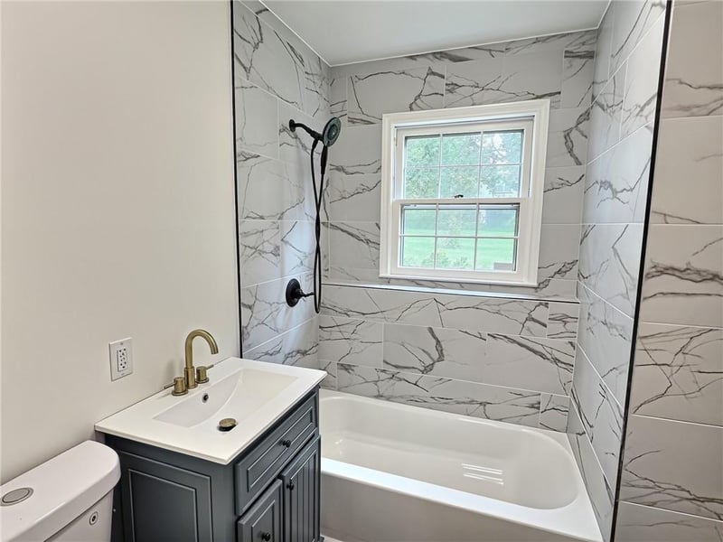 619 114th Ter, Kansas City, MO 64114