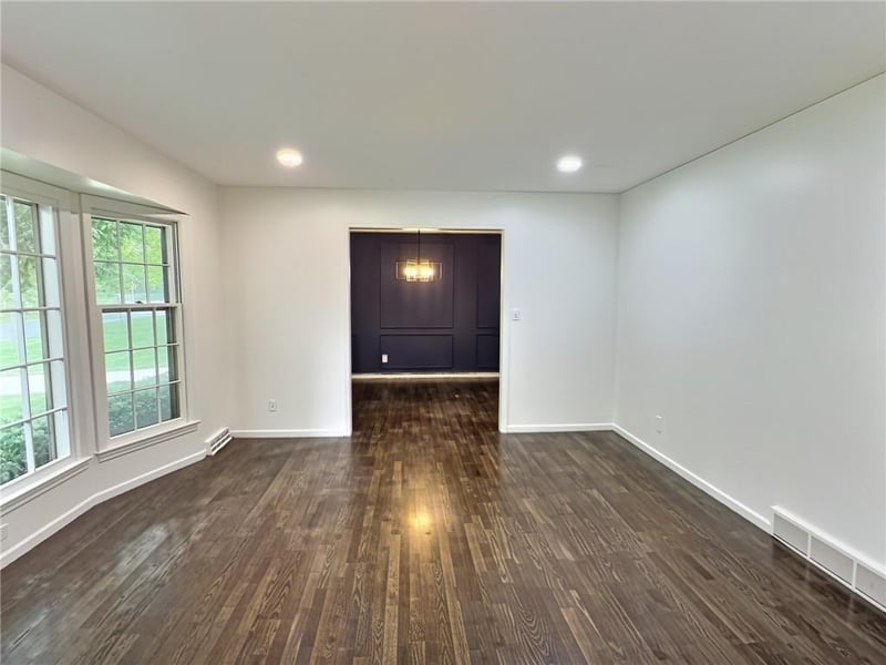 619 114th Ter, Kansas City, MO 64114