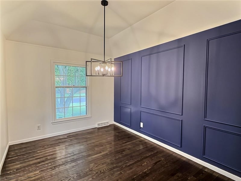 619 114th Ter, Kansas City, MO 64114