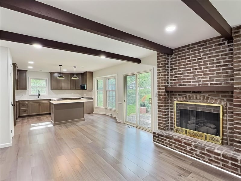 619 114th Ter, Kansas City, MO 64114