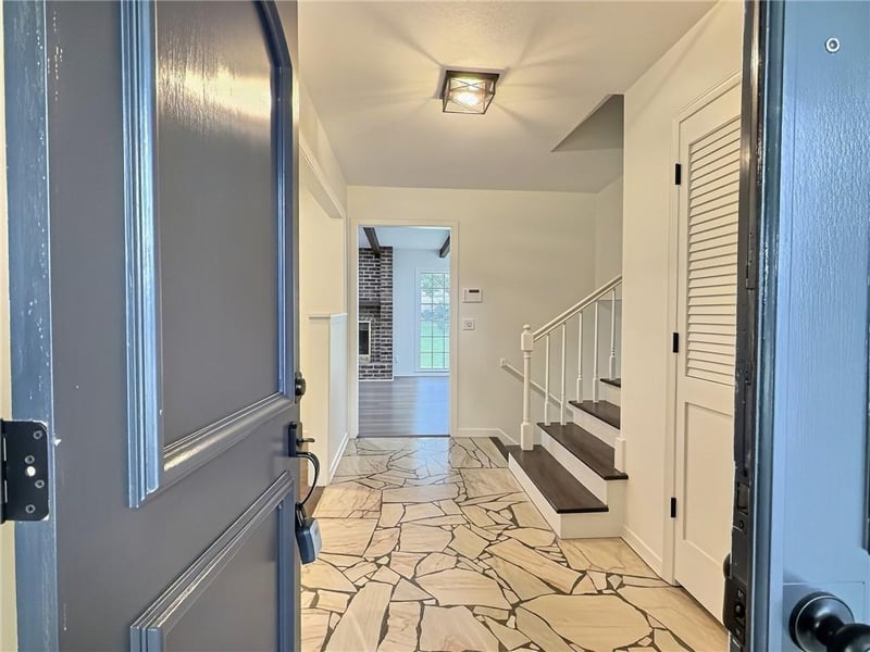619 114th Ter, Kansas City, MO 64114