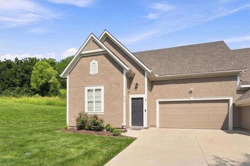 710 74th St, Kansas City, KS 66112