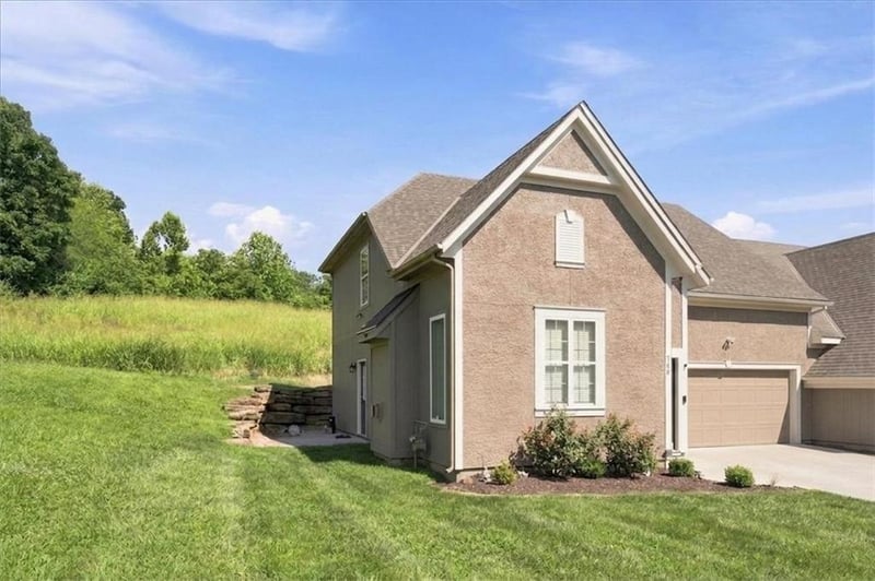 710 74th St, Kansas City, KS 66112