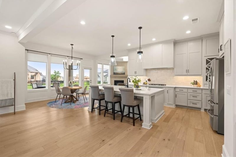 17604 High St, Overland Park, KS 66085
