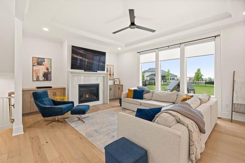 17604 High St, Overland Park, KS 66085