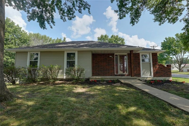 501 Mcdowell Ave, Odessa, MO 64076