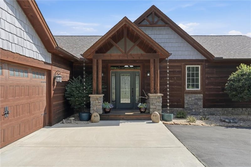 18354 Kreider Rd, Linwood, KS 66052