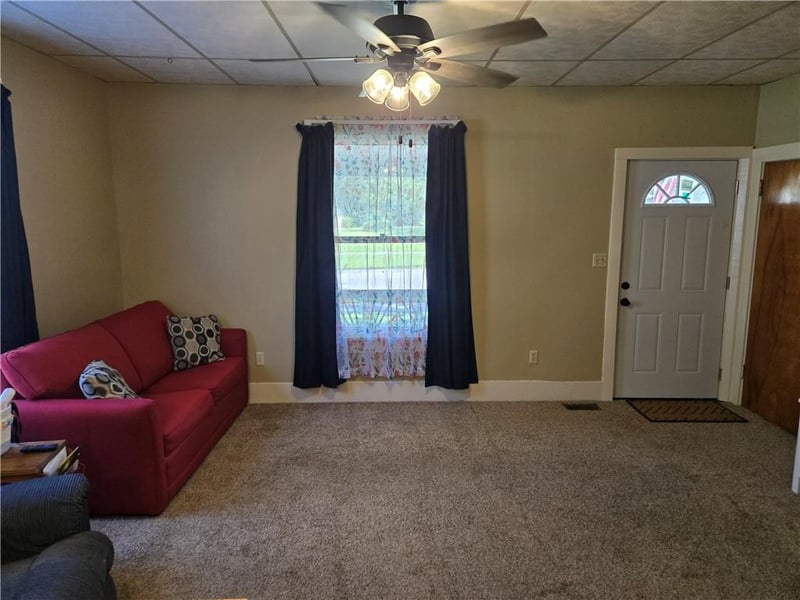 430 Walnut Ave, Osawatomie, KS 66064