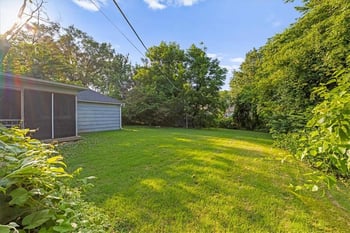 4214 E 68th St, Kansas City, MO 64132