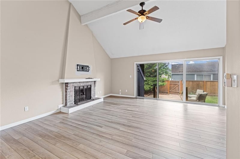 8023 Halsey St, Lenexa, KS 66215