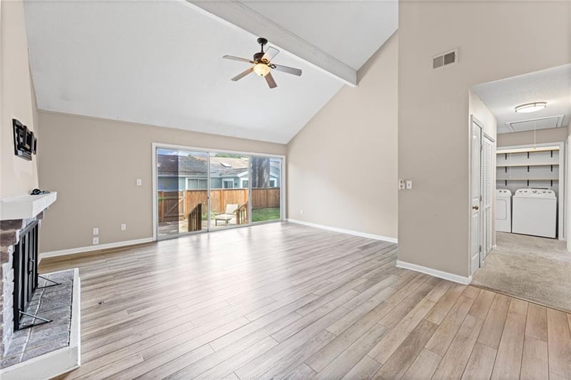 8023 Halsey St, Lenexa, KS 66215