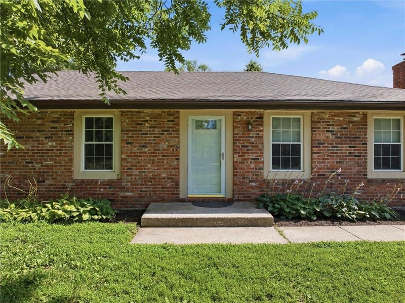33701 E 275th St, Garden City, MO 64747
