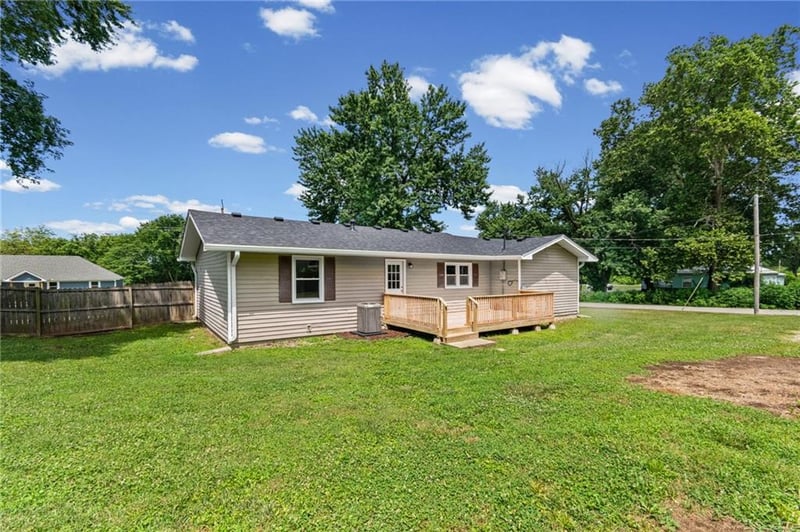 1101 Wellington St, Richmond, MO 64085