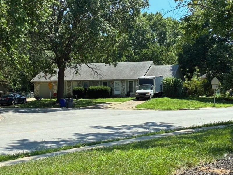 1501 Haven Ln, Olathe, KS 66062
