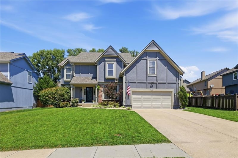 5308 140th St, Overland Park, KS 66224