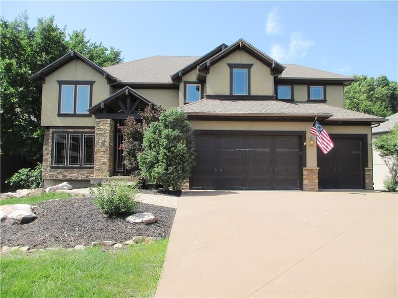 20924 68th St, Shawnee, KS 66218