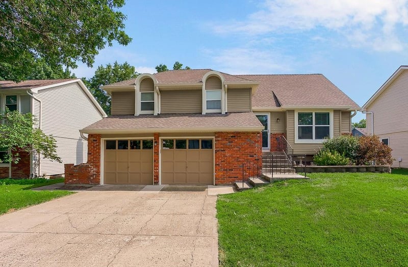 1333 153rd St, Olathe, KS 66062