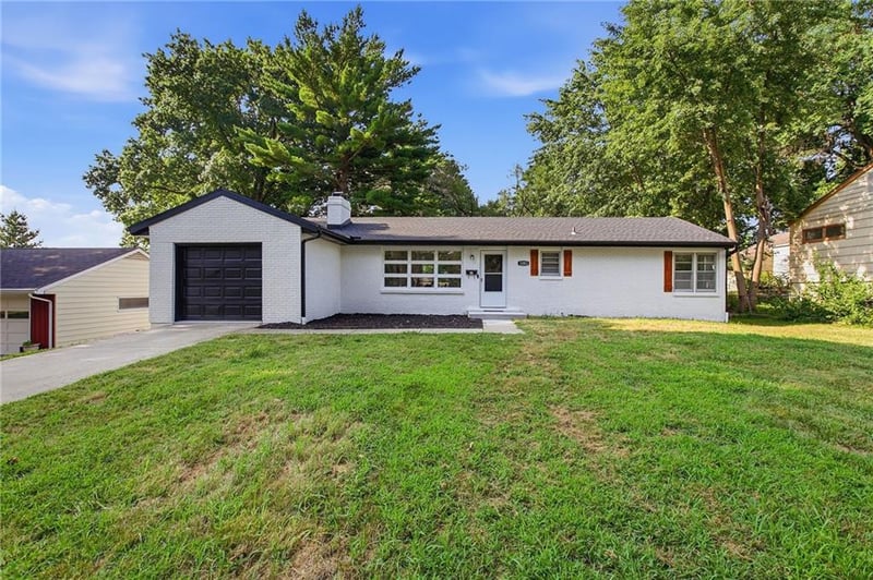 1203 64th Ter, Gladstone, MO 64118